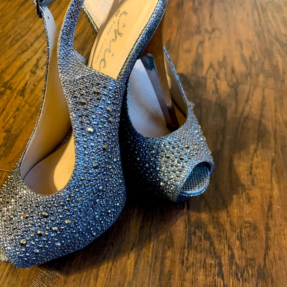 Chic elegant Silver high heels